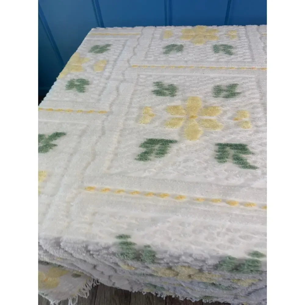 Vtg Chenile Bedspread Soft Yellow White Fringe Queen Full Double